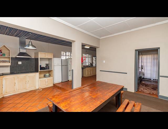 6 BEDROOM FREESTANDING FOR SALE IN BRIXTON
